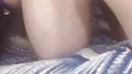 أخ أصلع يمارس الجنس مع آسيوي رقص عربي ملط و cums في فمها بالحيوانات المنوية.