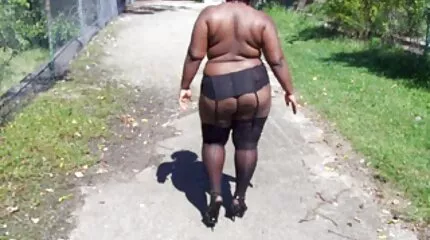 سيدة تبلغ من العمر مارس افلام سكس اجنبي مترجم الجنس على ديك