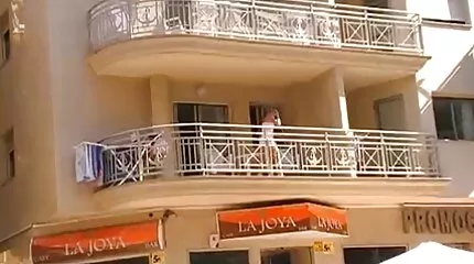 السحاقيات يحبون 69 ويحاولون القذف في مناصب أخرى محارم عربى