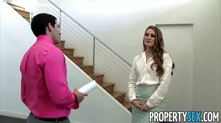 الجنس الجميل في اللاتكس والجلد مع تحميل سكس عربي أليتا ورجل يرتدي زيًا