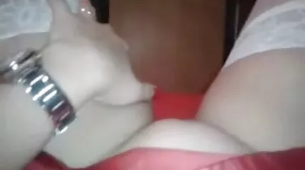 الحمار الصغير من الكلبة الحمراء قادر سكس زوجات عربي على كبح جماح ضربة الشرج