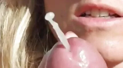 امرأة مفلس ذات خبرة سكس افلام اجنبي مترجم كومز مع رجل وصديقة شابة