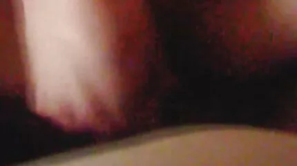 اختراق مزدوج مثير بشكل صورسكس عربى لا يصدق مع شقراء.