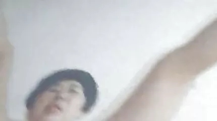 تُركت محبوسة مع سكس مشاهير عرب أخي ، الأخت تمتص الديك والملاعين